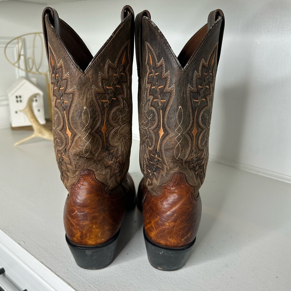 Ariat Brown Classic Embroidered Leather Western Cowboy Boots Men’s 7.5/Women’s 9 - Picture 4 of 8